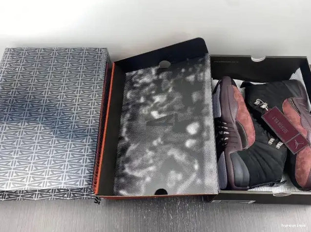 HYPE Jordan Black A Maniere 12 DV6989-001 Retro Ma 0510